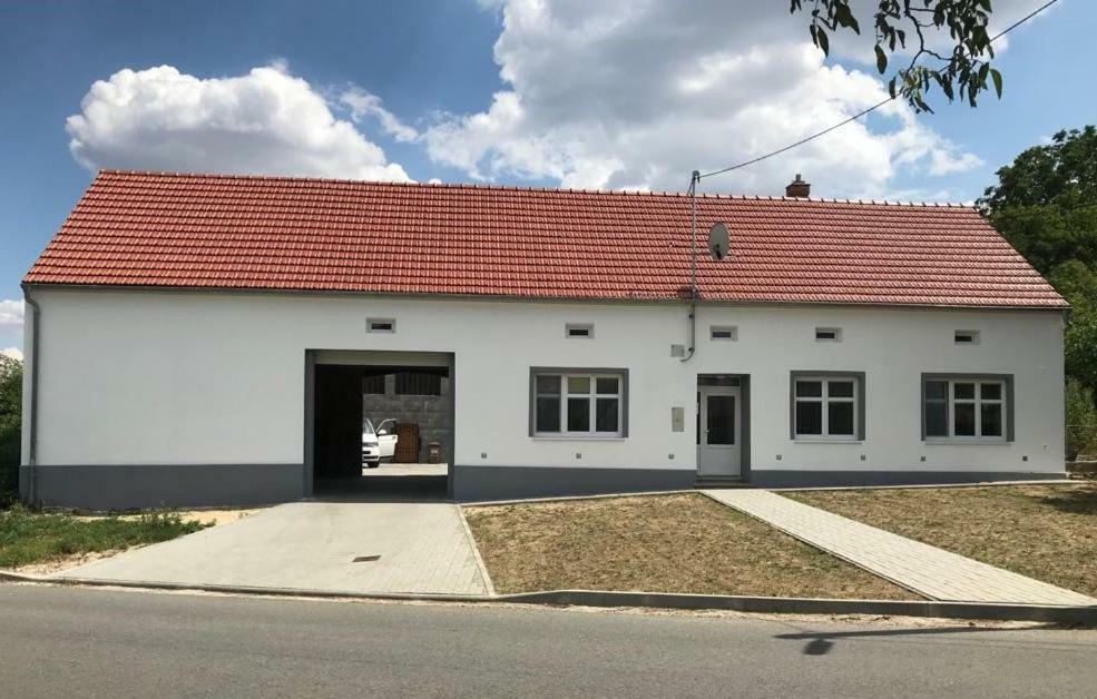 Moravske Toskansko Stavesice Extérieur photo
