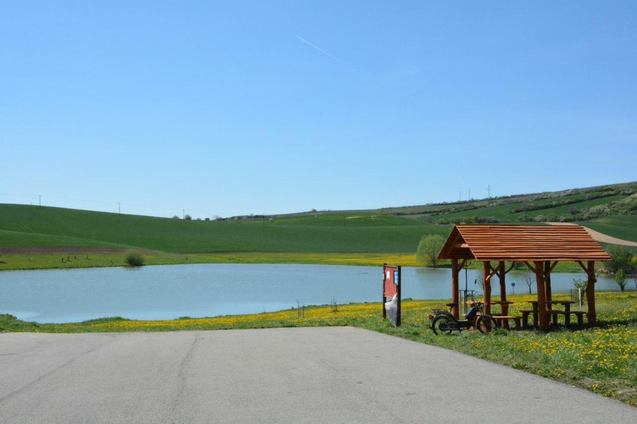 Moravske Toskansko Stavesice Extérieur photo